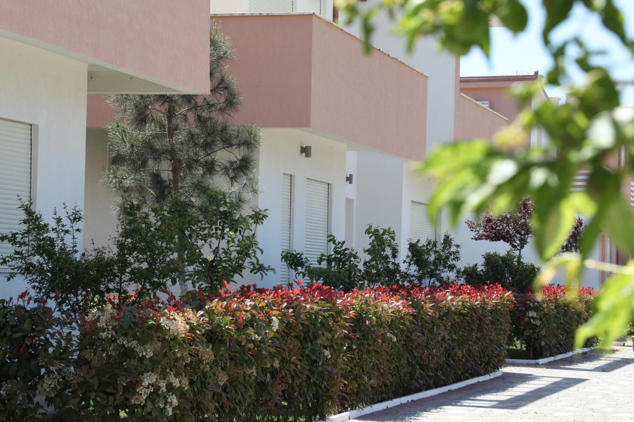 Tea Residence, Gjiri I Lalzit Apartments Durres Exterior photo